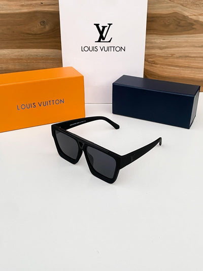 Louis vuitton Black 1502